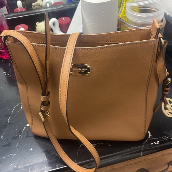 Used - Picture 8 of 8